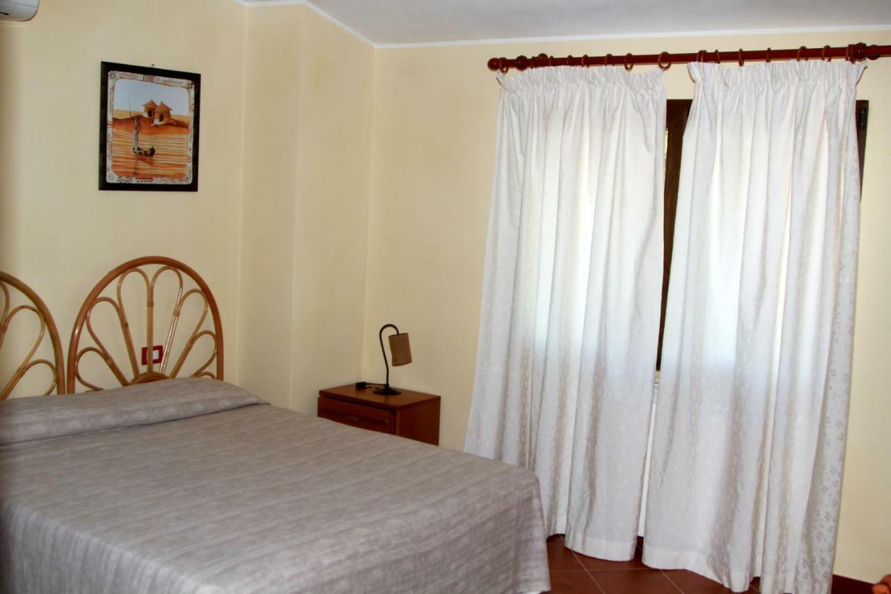 Ajo Sardinia Bed & Breakfast Olmedo Exterior photo